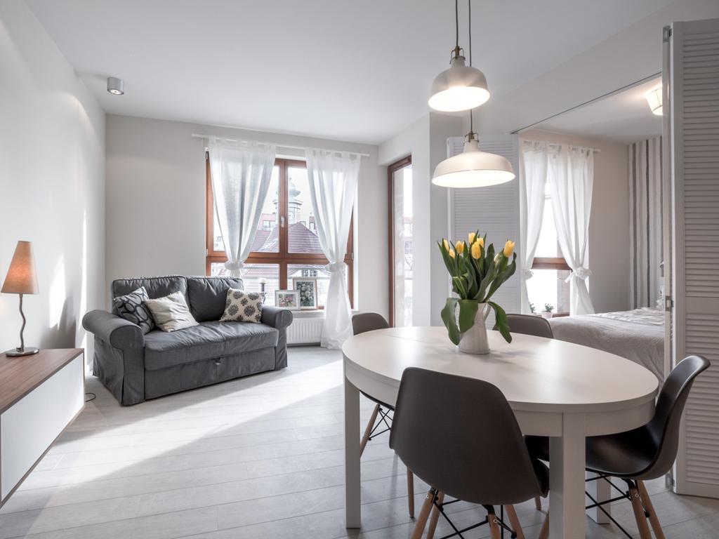 Apartament Z Widokiem Na Dworek กดัญสก์ ภายนอก รูปภาพ